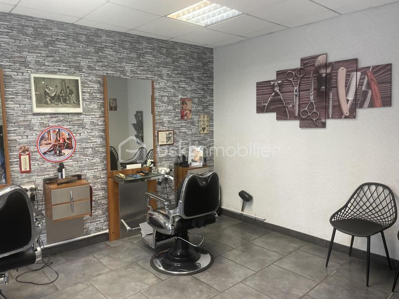 Local commercial - 75 m² - 4 pièces