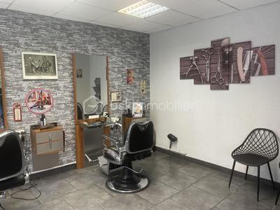 Local commercial - 75 m² - 4 pièces