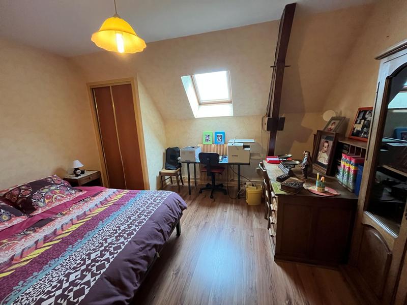 Maison traditionnelle - 167 m² - 8 pièces