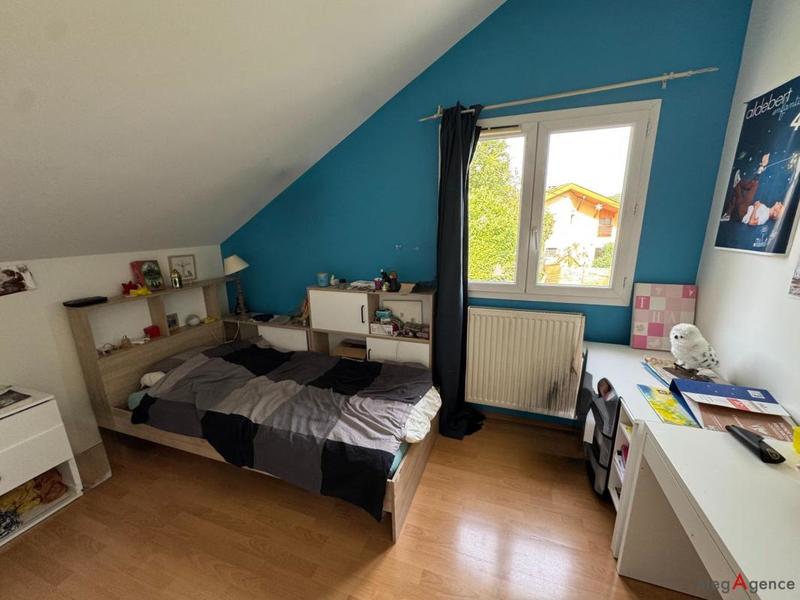 Maison traditionnelle - 140 m² - 5 pièces