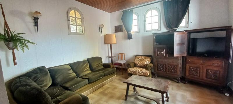 Maison - 180 m² - 7 pièces