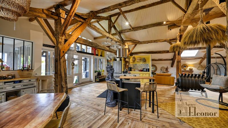 Maison ancienne - 309 m² - 6 pièces