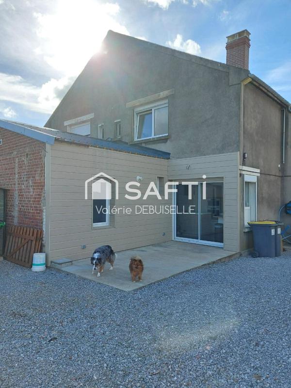 Maison - 90 m² - 5 pièces