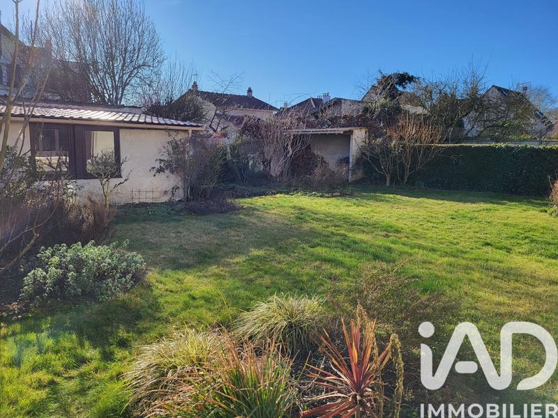 Maison - 180 m² - 8 pièces