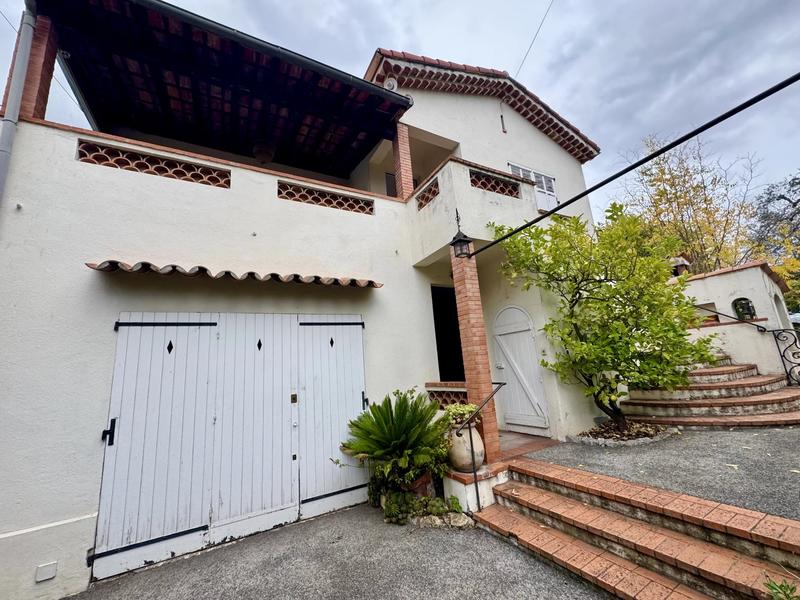 Maison - 173 m² - 7 pièces