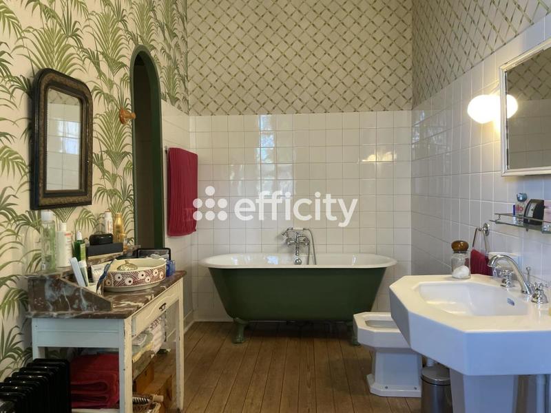 Maison - 169 m² - 7 pièces