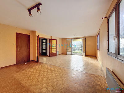 Appartement - 100 m² - 3 pièces