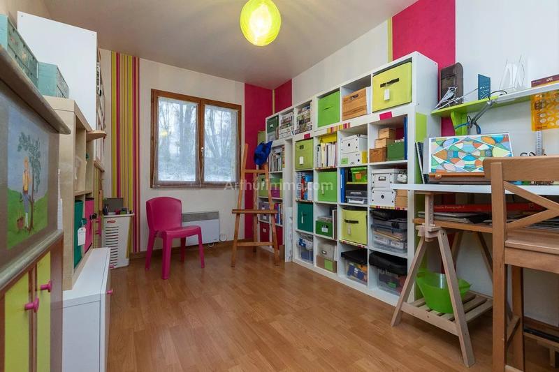 Maison - 99 m² - 5 pièces