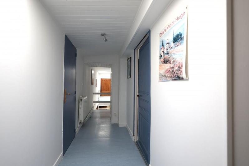 Maison - 260 m² - 8 pièces