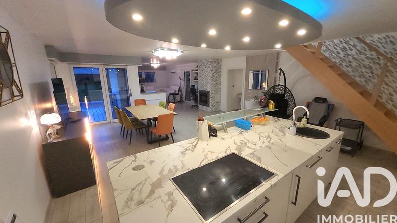 Maison de ville - 188 m² - 9 pièces