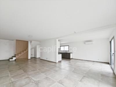 Maison - 114 m² - 4 pièces