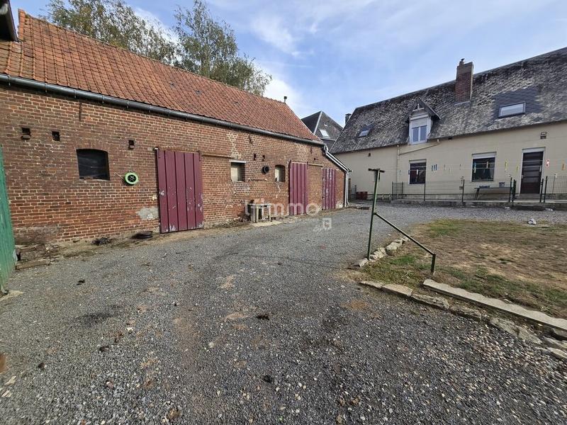 Maison - 221 m² - 12 pièces