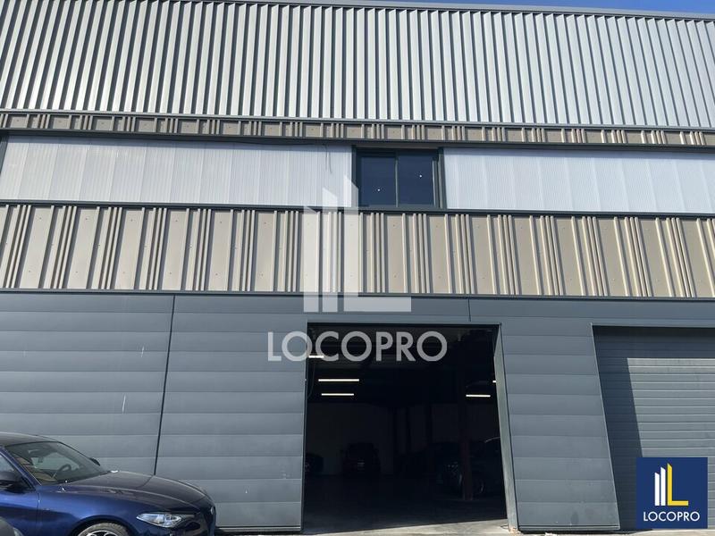 Local d'activité / Entrepôt - 500 m²