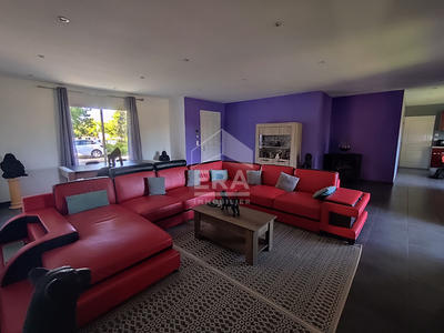 Maison - 137 m² - 6 pièces