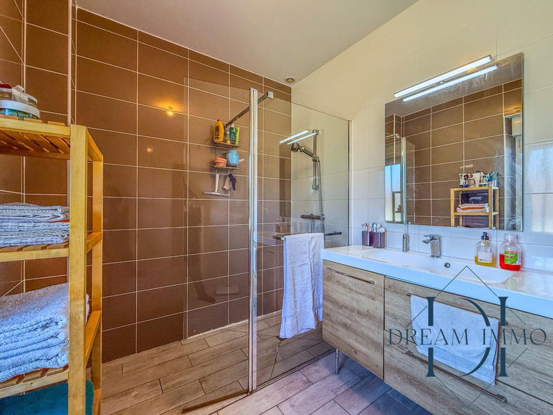 Maison - 190 m² - 7 pièces