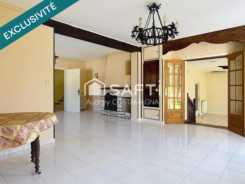 Maison - 200 m² - 9 pièces