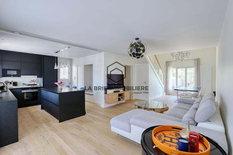 Maison - 103 m² - 5 pièces