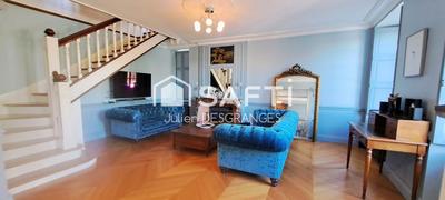 Maison de maîtres - 350 m² - 9 pièces