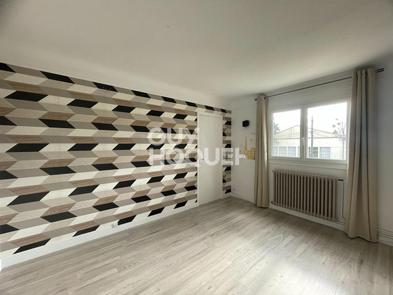 Maison - 205 m² - 8 pièces