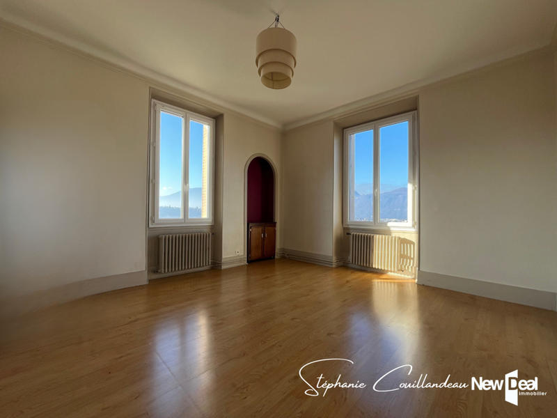 Duplex - 93 m² - 5 pièces