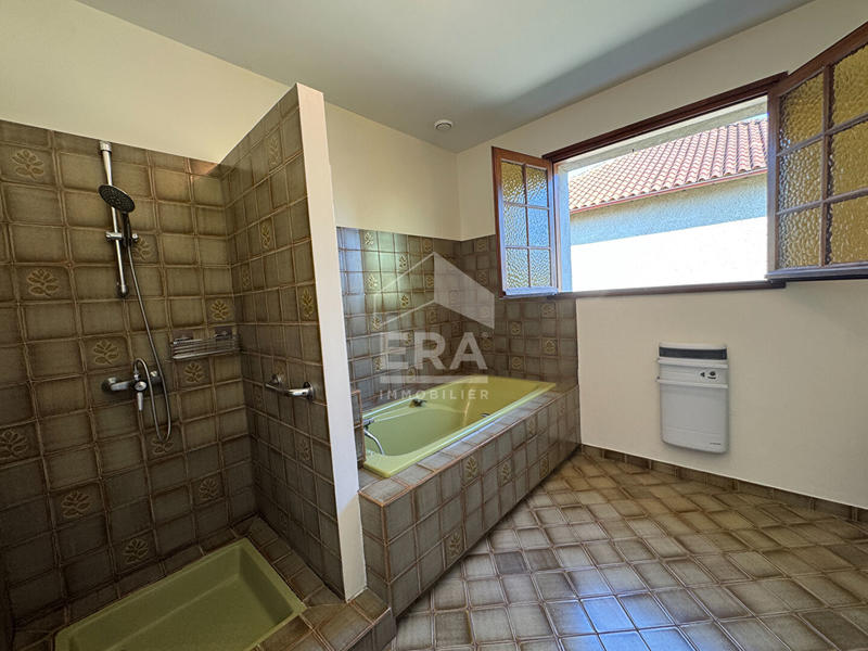 Maison - 143 m² - 6 pièces