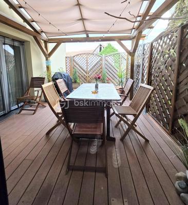 Maison - 272 m² - 11 pièces