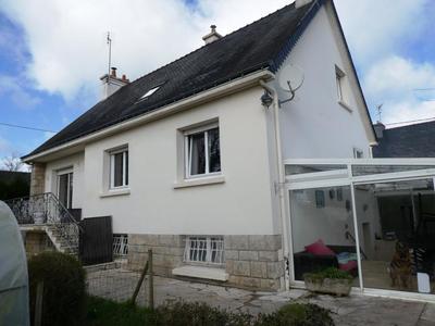 Maison - 140 m² - 8 pièces