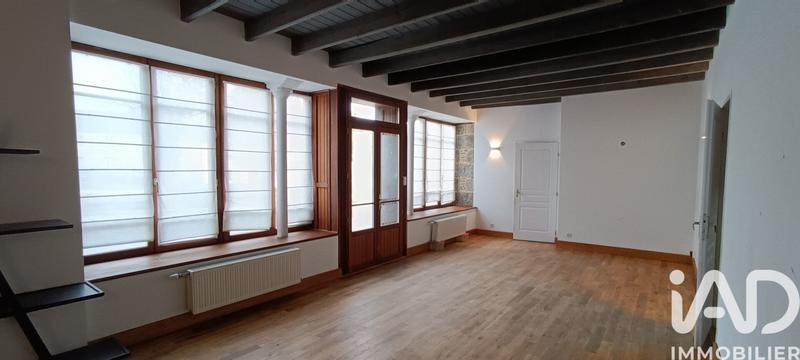 Maison - 206 m² - 8 pièces