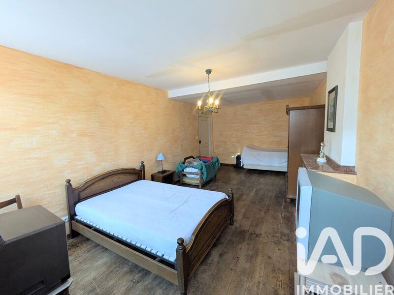 Maison de village - 198 m² - 7 pièces