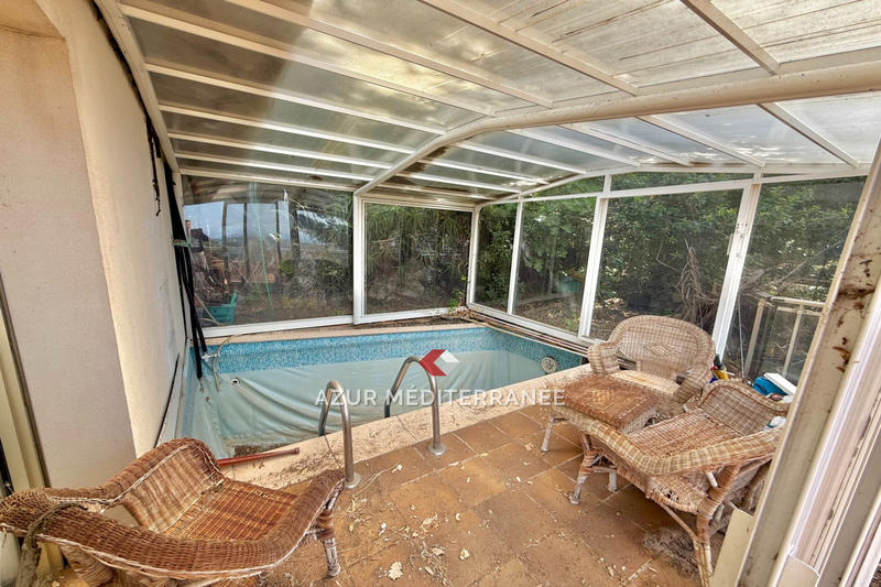 Maison contemporaine - 244 m² - 5 pièces