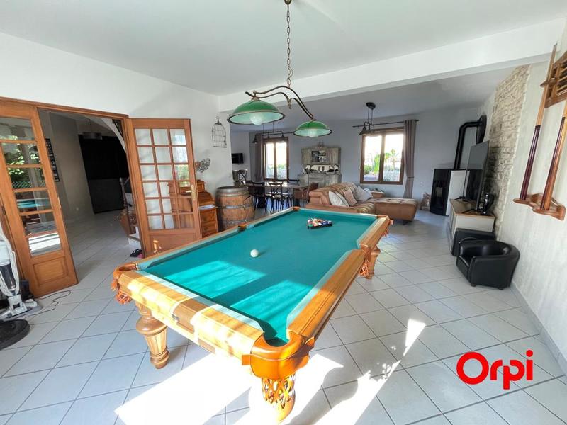 Maison - 215 m² - 8 pièces