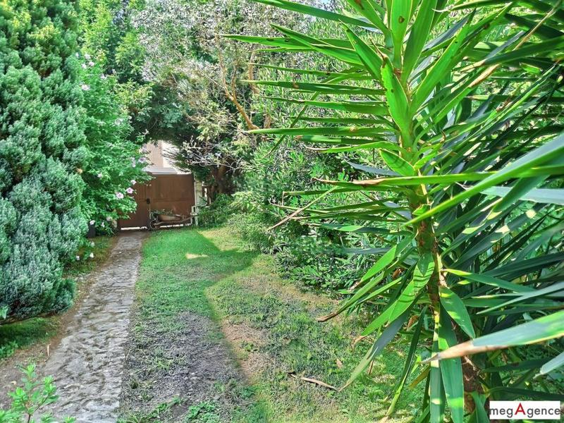 Maison - 224 m² - 8 pièces