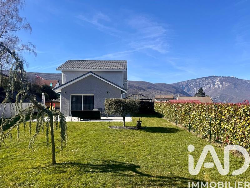 Maison - 136 m² - 5 pièces