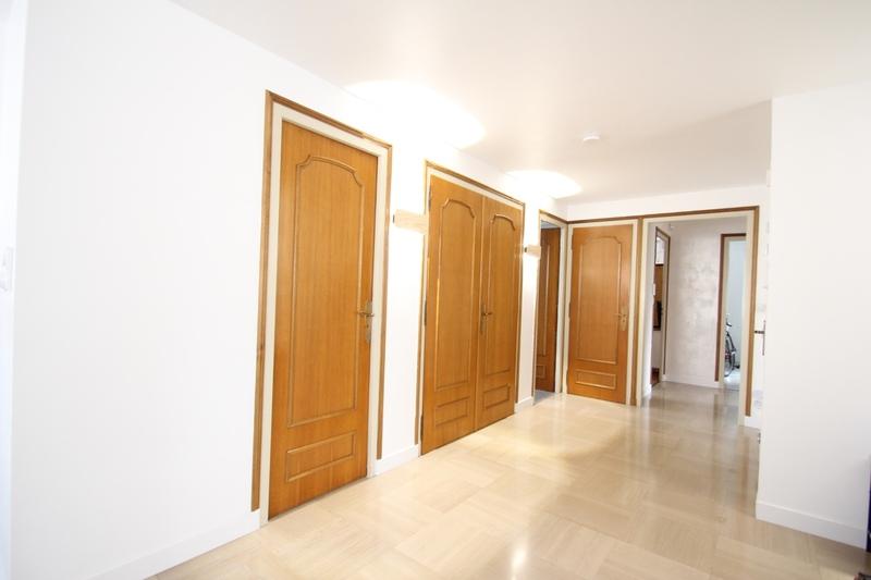 Appartement ancien - 116 m² - 3 pièces