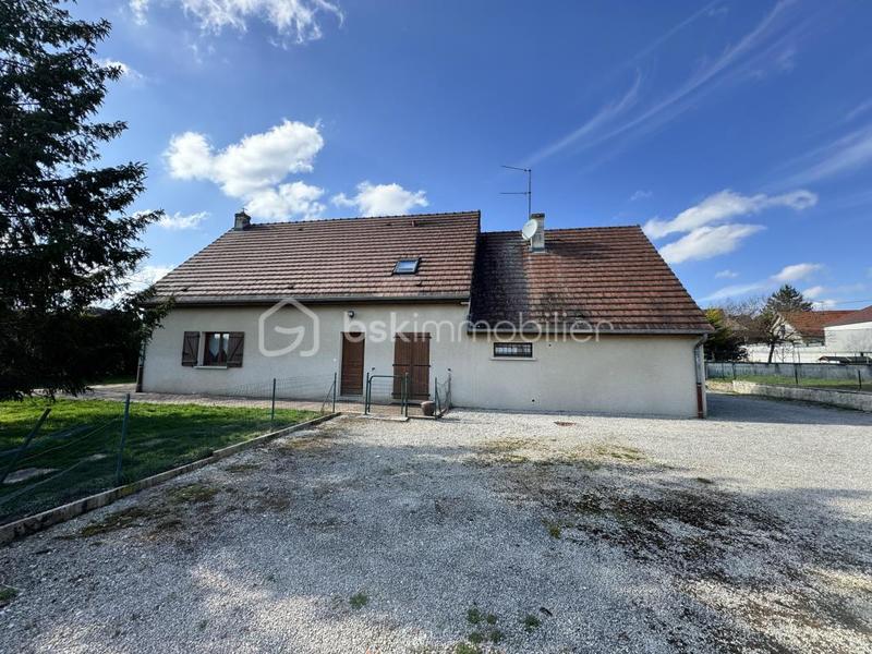 Maison de village - 168 m² - 8 pièces