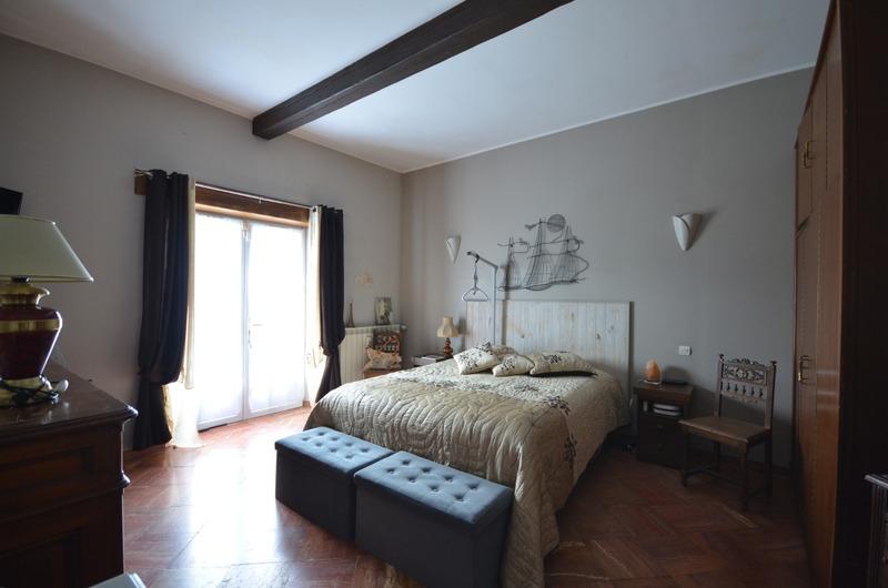 Maison - 210 m² - 6 pièces