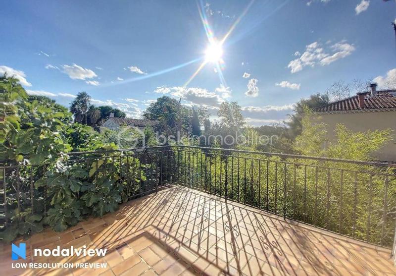 Maison d'architecte - 136 m² - 8 pièces