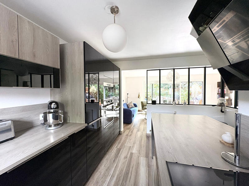 Maison - 92 m² - 5 pièces