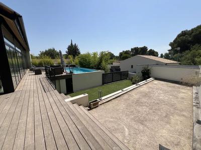 Villa - 290 m² - 6 pièces