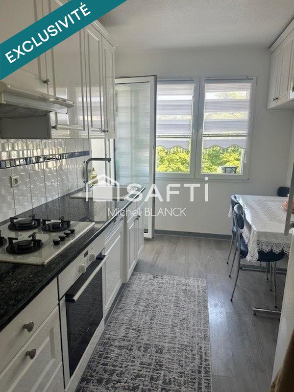 Appartement - 90 m² - 7 pièces