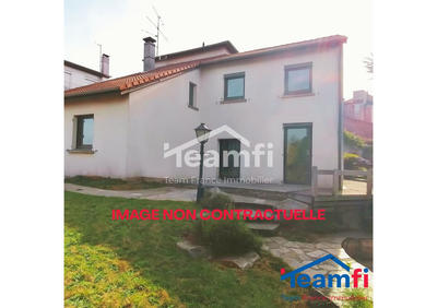 Maison - 265 m² - 10 pièces