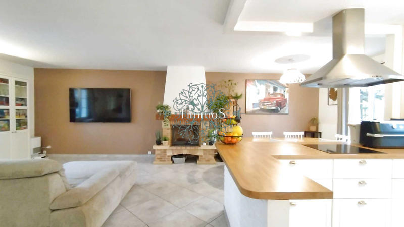 Maison - 145 m² - 6 pièces