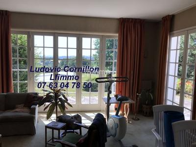 Maison - 207 m² - 11 pièces