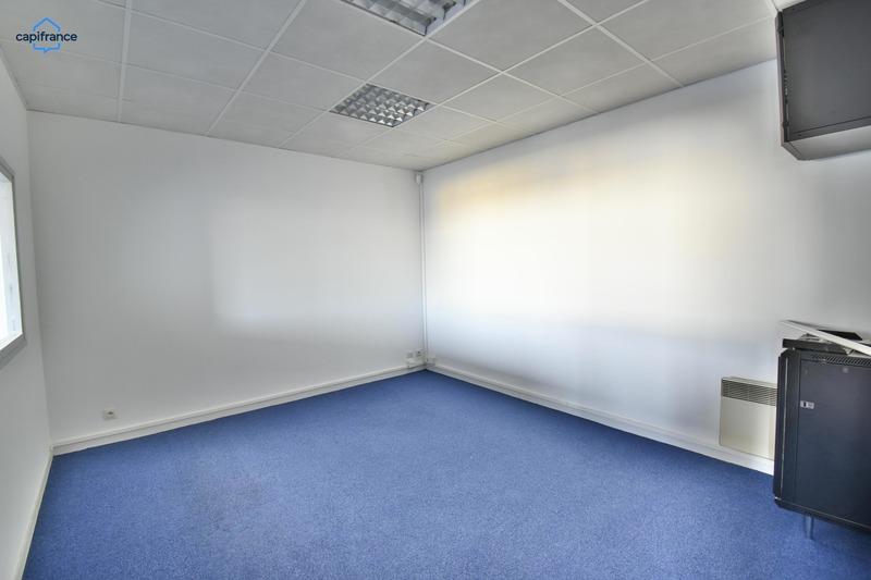 Bureau - 99 m² - 5 pièces