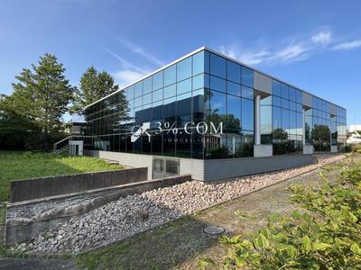 Bureau - 4 235 m²