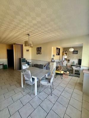 Appartement - 94 m² - 5 pièces