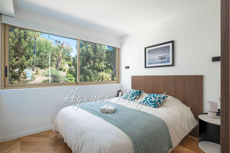 Appartement - 100 m² - 4 pièces