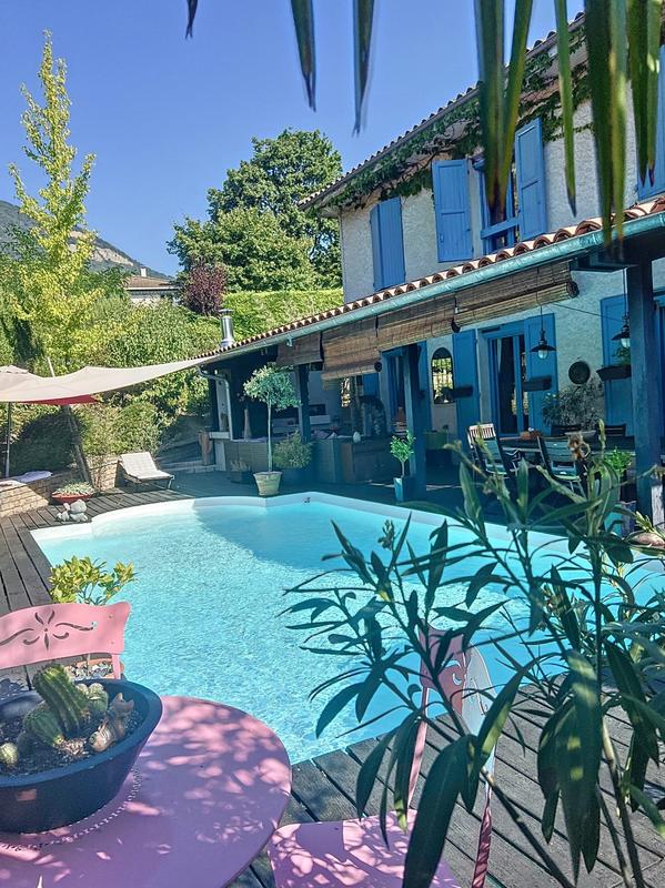 Villa - 146 m² - 6 pièces