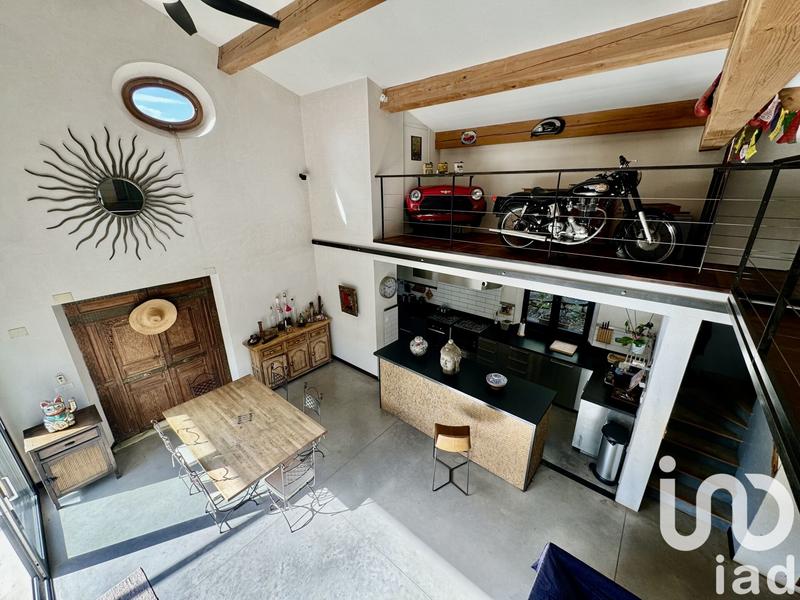 Maison - 350 m² - 9 pièces