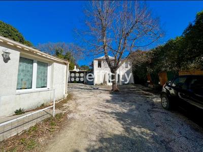 Maison - 144 m² - 5 pièces